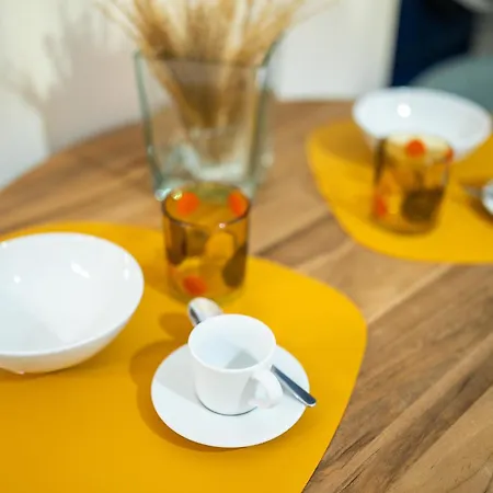 Apartment Isola Design - 15min To Duomo, Station Milan