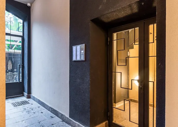 Isola Design - 15min To Duomo, Station Milaan